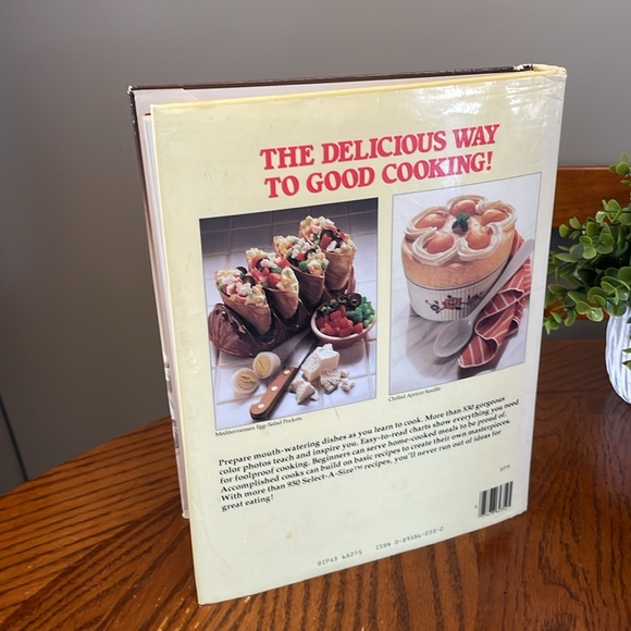Vintage 1984 Cookbook Pat Jester The Complete Cook Hardcover - 950 Basic Recipes - Picture 14 of 16